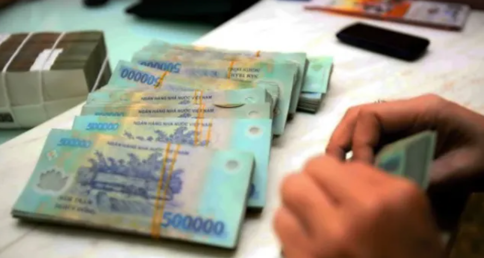 Vay tiền nóng theo lương như thế nào?